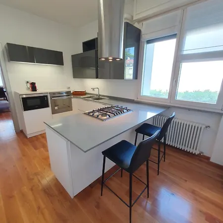 Apartment Cremonese Parma